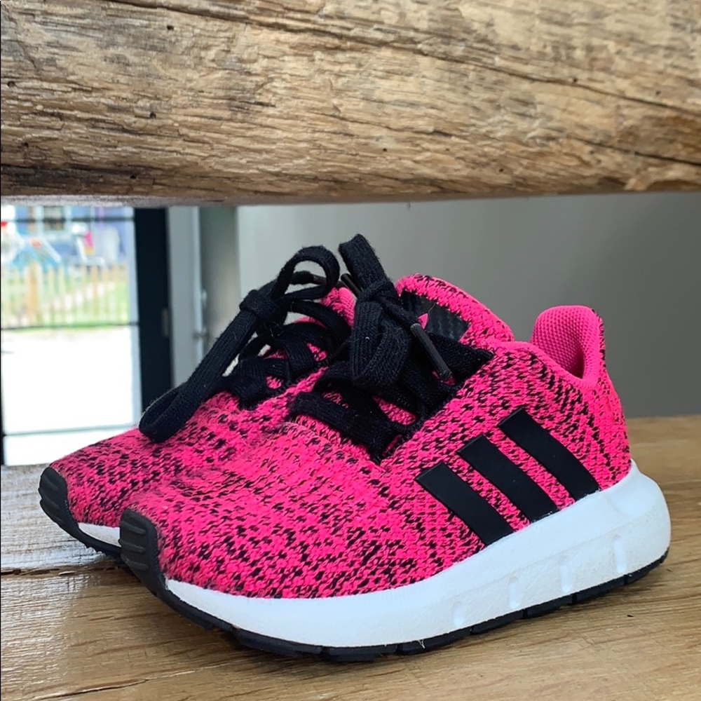 Adidas Sneaks toddler 5k
